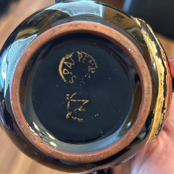 Vintage Thames Black Clown Redware Mini Creamer - Picture 6 of 7